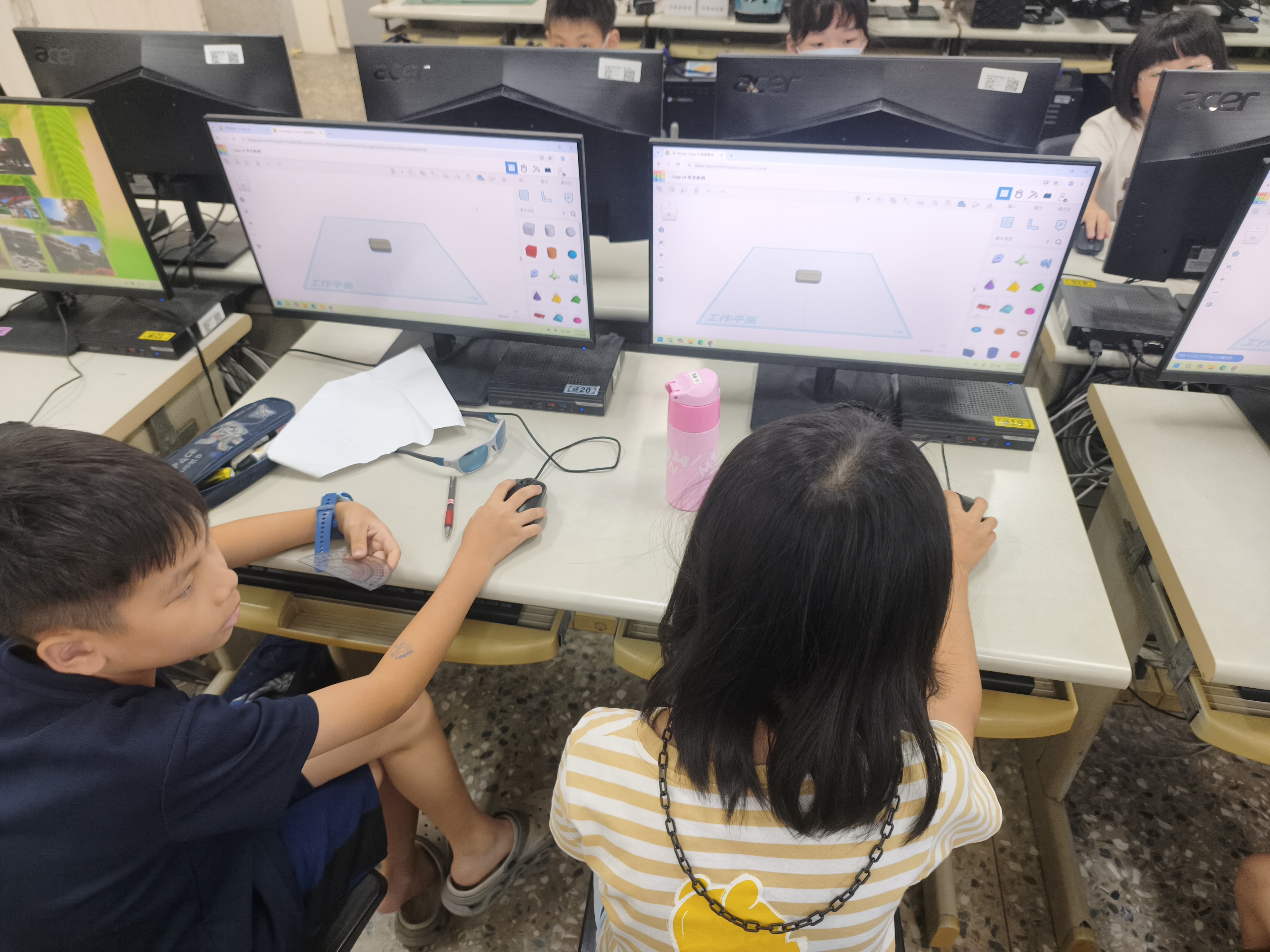 學生製作筆蓋基本外形