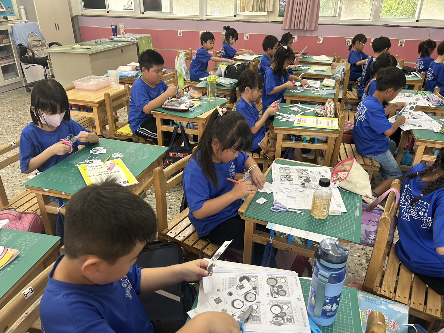 不插電課程全班紙本實作